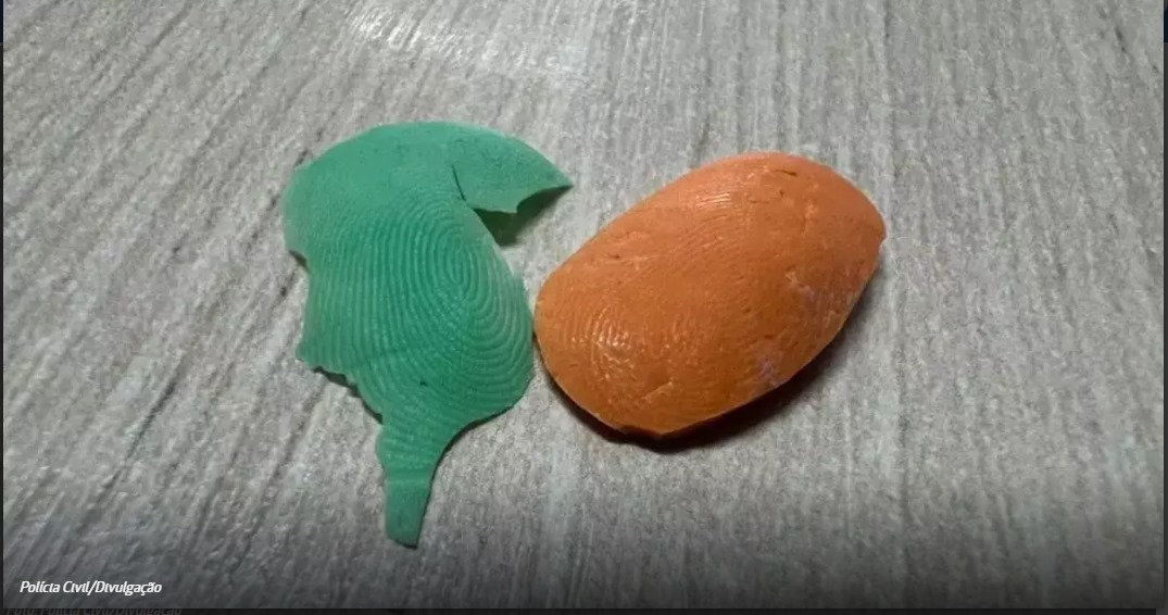 Dentista e auxiliar são presos por fraudarem ponto eletrônico com “dedo falso” em Schroeder