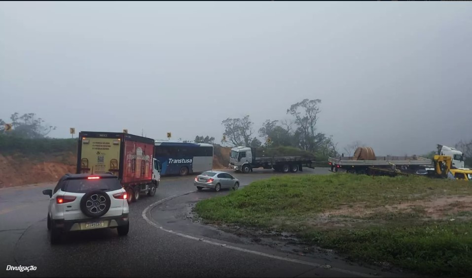 “Curva da morte” da Serra Dona Francisca tem segundo acidente em um dia