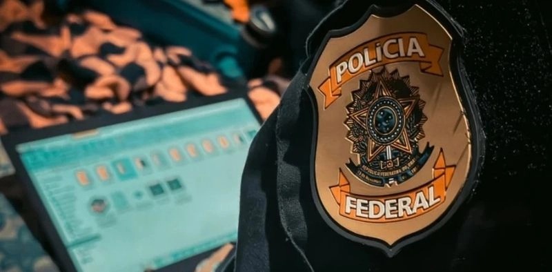 PF faz operação contra grupo criminoso após cliente de Joinville perder quase R$ 30 mil em golpe por SMS