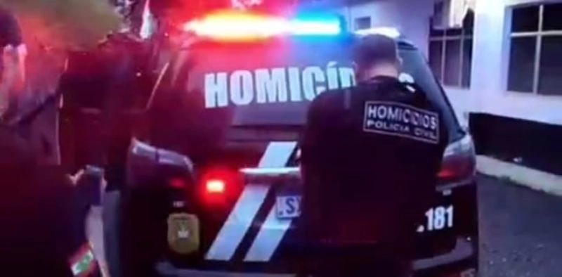 "Juiz do crime" de facção criminosa que comandava bairro em Joinville é preso por tentativa de homicídio