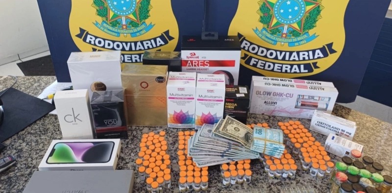 VÍDEO - Anabolizantes e remédios para emagrecimento ilegais são apreendidos em Joinville