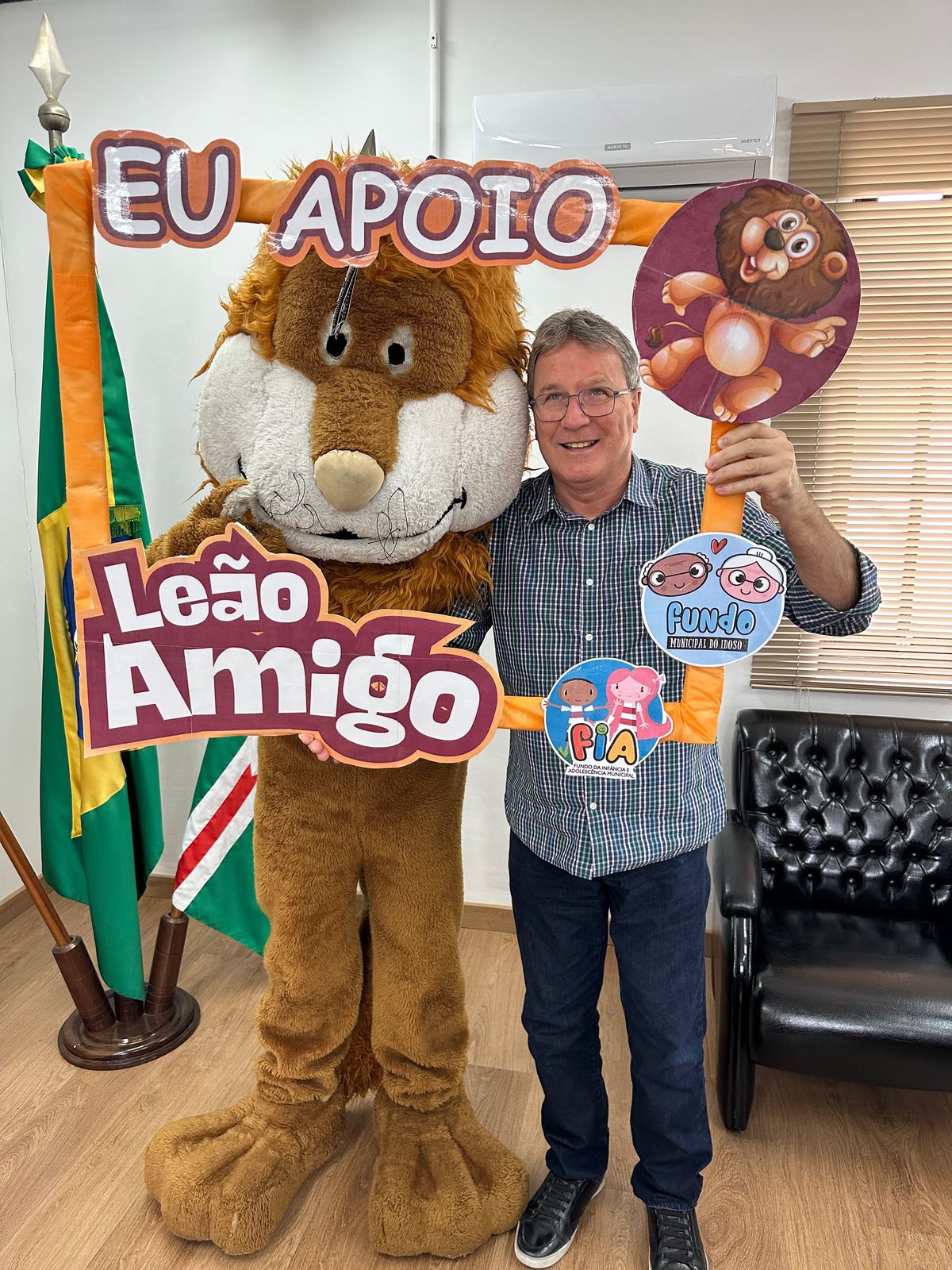 Encontro sobre a campanha Leão Amigo mobiliza servidores municipais