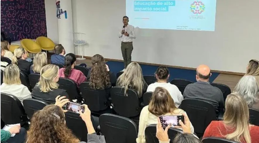Jaraguá do Sul recebe 1° Seminário Internacional de Educação e Inovação