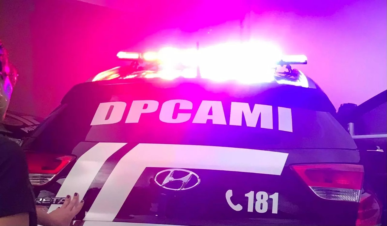Homem morre após levar facada da companheira, em Itapoá