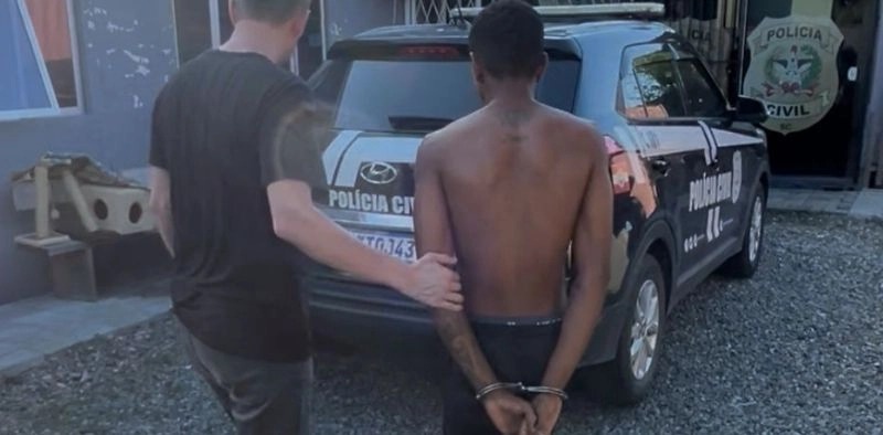 Foragido de alto risco, suspeito por homicídios na Bahia é preso em Araquari