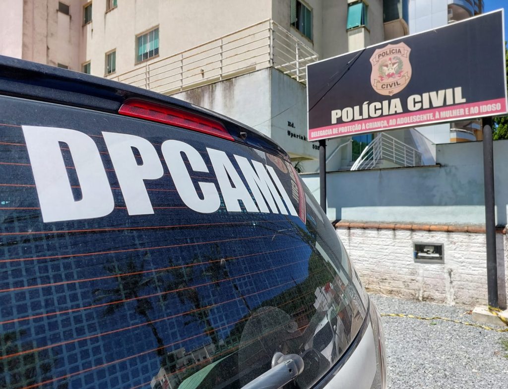 Golpe do sexo: Polícia indicia sete em esquema de “sextorsão” em Criciúma