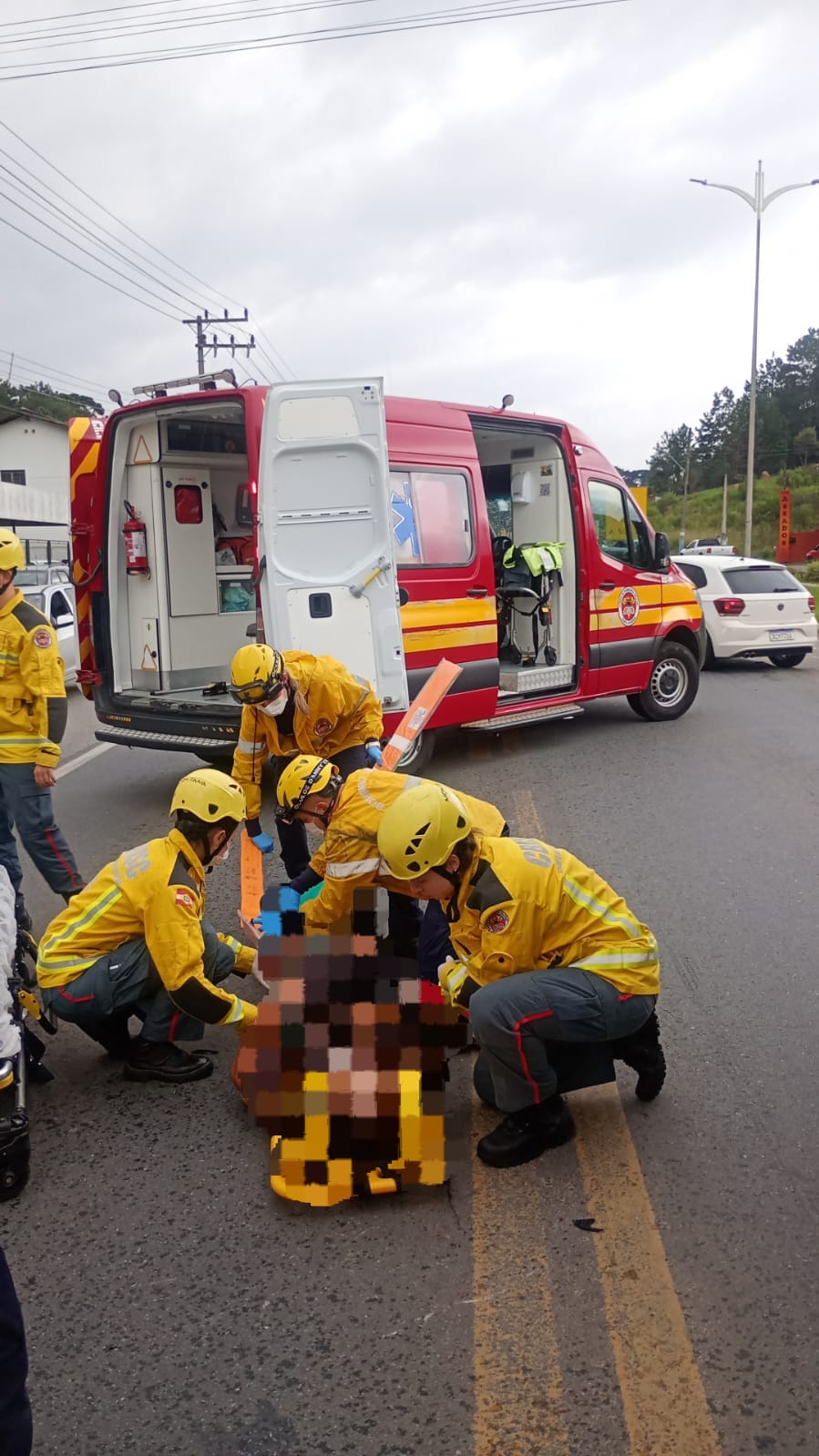Motociclista fica ferido em colisão com carro na BR-280 em Rio Negrinho